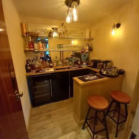 Hotel Orchard & Wolds Restaurant 5*