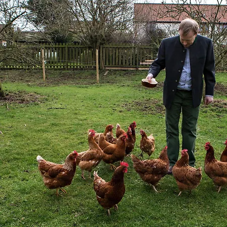 Orchard & Wolds Restaurant Hotel 5*