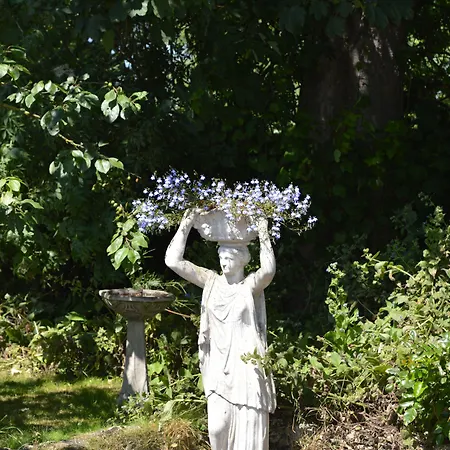 Orchard & Wolds Restaurant Hotel 5*