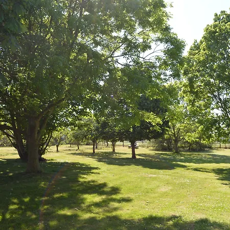 Orchard & Wolds Restaurant Hotel