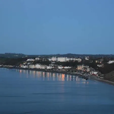 Orchard & Wolds Restaurant Hotel